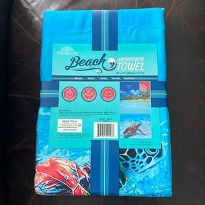 NEW Whitley Willows Microfiber Printed Beach Towel Reversible  35" x 70" NEW